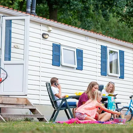 Chalet Type F Mindervalide Campsite *